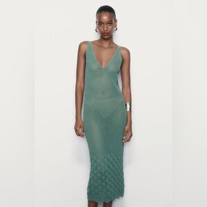 ZARA BLOGGERS’ FAVORITE STRAPPY CHENILLE DRESS